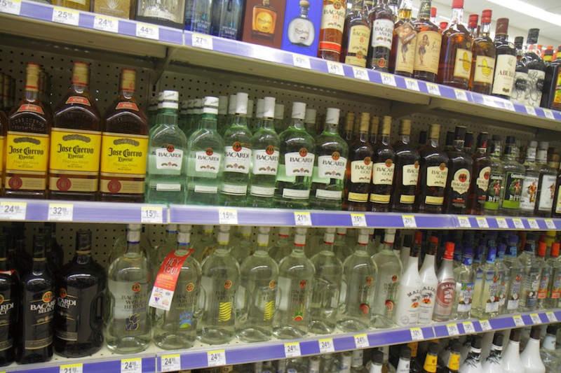 Thanksgiving 2025: A Guide to Liquor Stores, Gas Stations, and Grocery Shopping