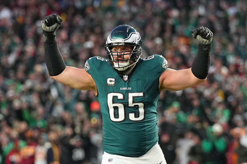 Eagles' Lane Johnson Suffers Lisfranc Injury, Faces 4-6 Week Absence