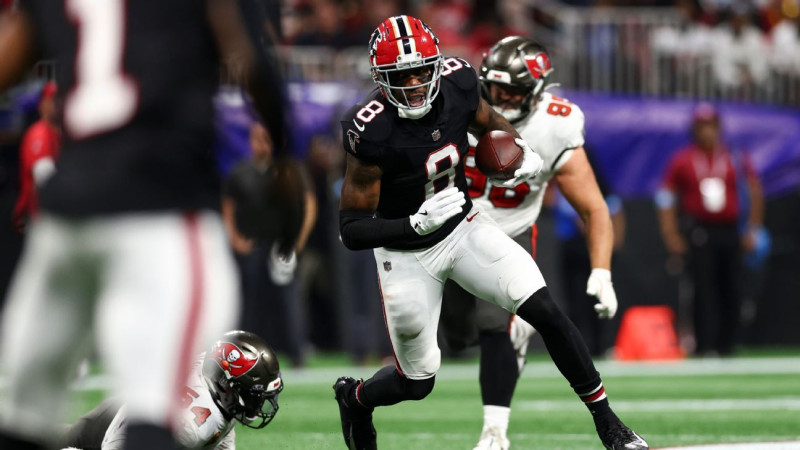 The Atlanta Falcons Outsmart the Tampa Bay Buccaneers in Thrilling Week 15 Showdown
