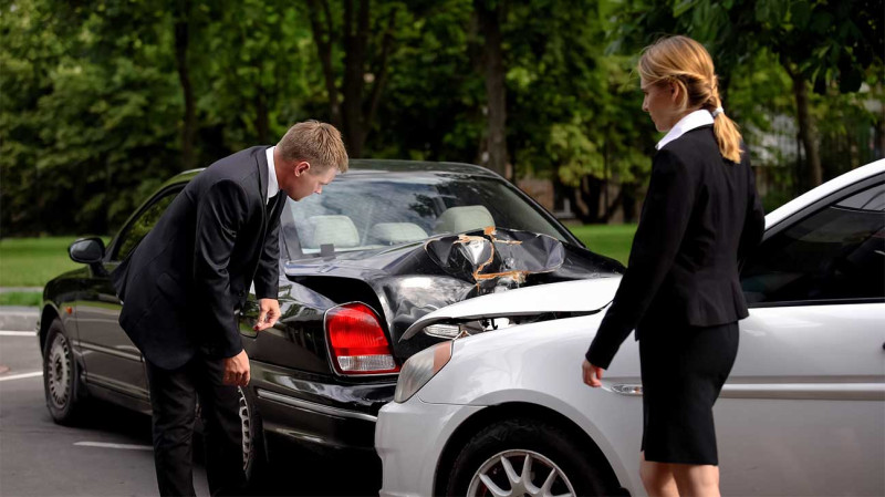 Navigating the Legal Landscape After a Car Accident: The Role of an Auto Accident Attorney