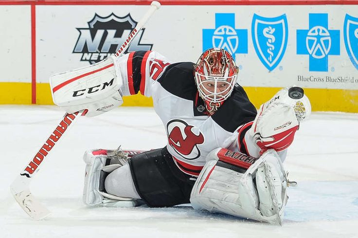 NJ Devils Keep Fans on Edge in Tense Battle Against Blackhawks