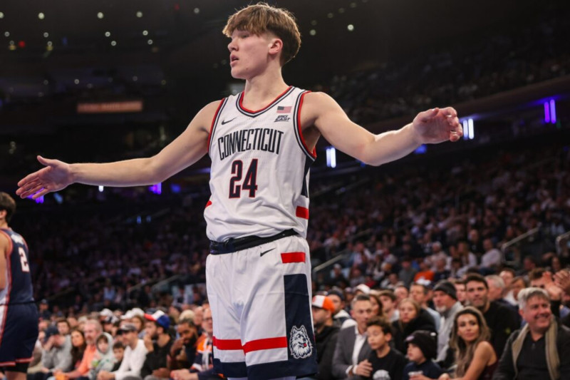 Braylon Mullins' father — Uncovering the Basketball Lineage