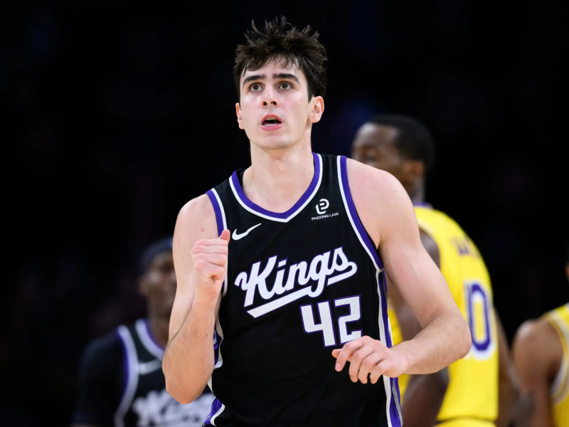 Maxime Raynaud's Breakout Performance Propels Sacramento Kings to Victory