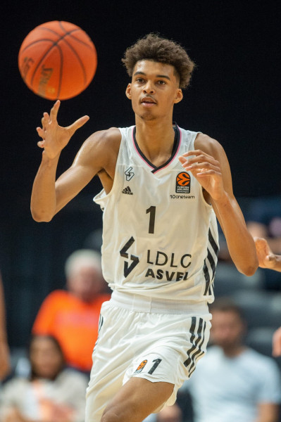 Victor Wembanyama: The Rising Star of the San Antonio Spurs