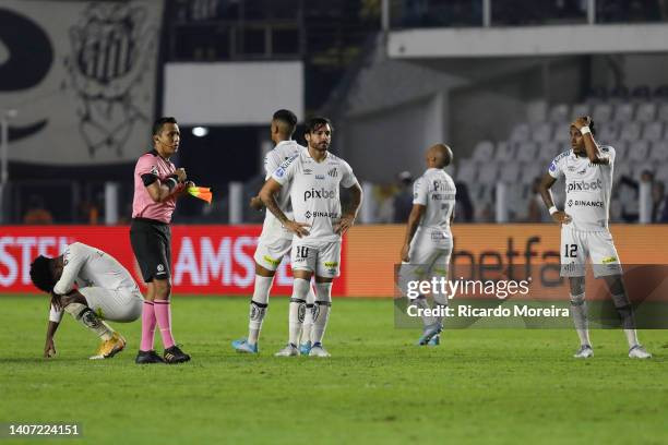 The Players, Predictions and Unfolding Drama of Santos vs. Deportivo Recoleta in the CONMEBOL Sudamericana