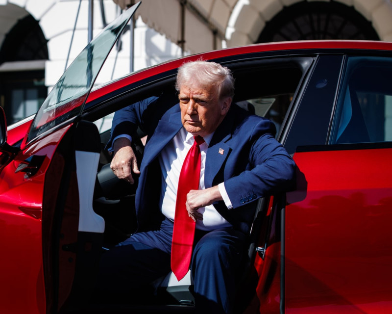 Did Elon Musk Just Lose Trump’s Support? Tesla Stock Tanks After Public Feud