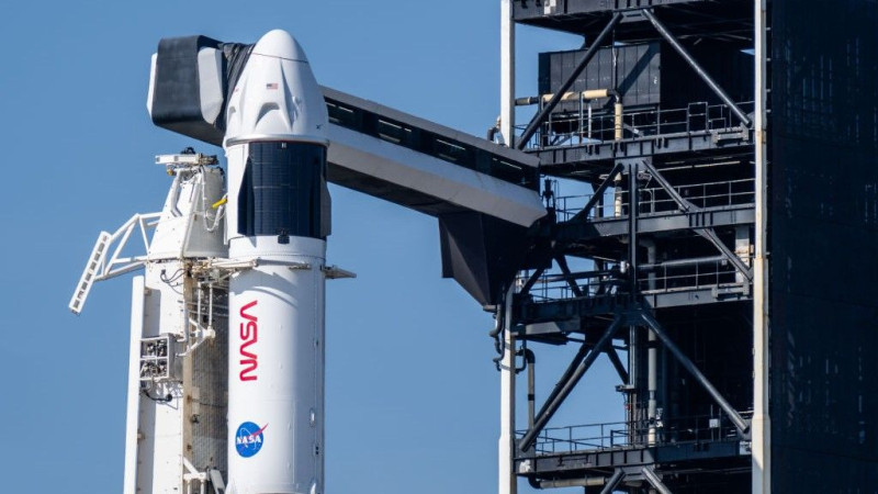 SpaceX Dragon Spacecraft: Sudden Threats, Surprising Reversals—What’s Next?