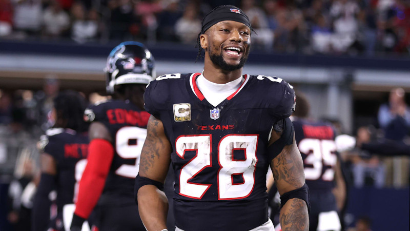 Texans Shake Up Backfield: Joe Mixon’s Role in Question After Surprise Free Agency Move?