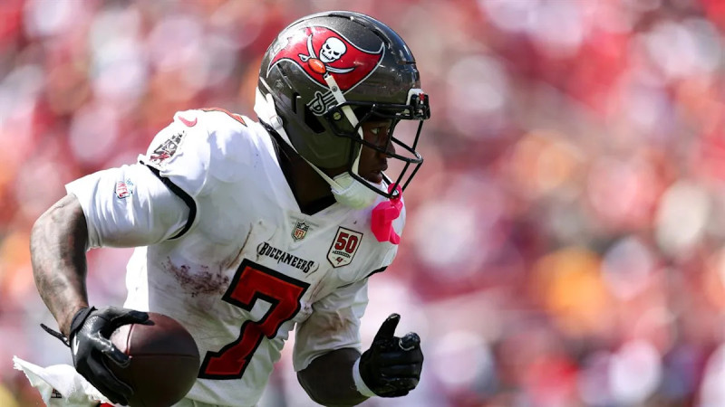 Buccaneers Backfield Faces Uncertainty as Irving Injury Looms Large