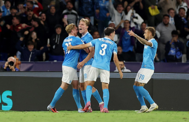 Højlund's Double Strikes Down Sporting as Napoli Ignites Champions League Hopes