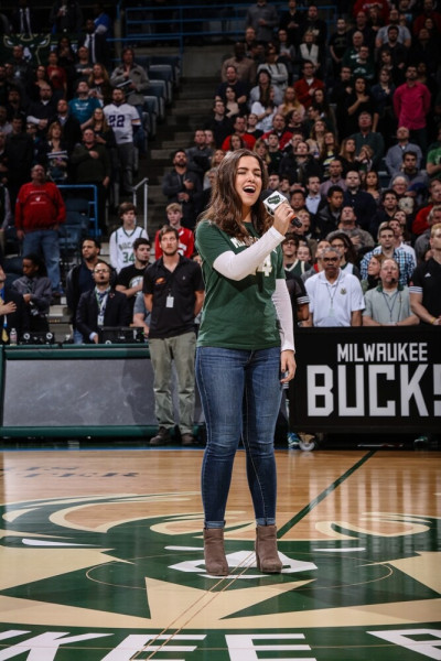 The Milwaukee Bucks Triumph Over the Charlotte Hornets, Kalkbrenner and Connaughton Shine