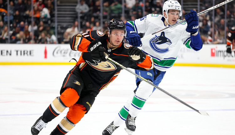 Canucks vs. Ducks: A Thrilling Showdown in the NHL