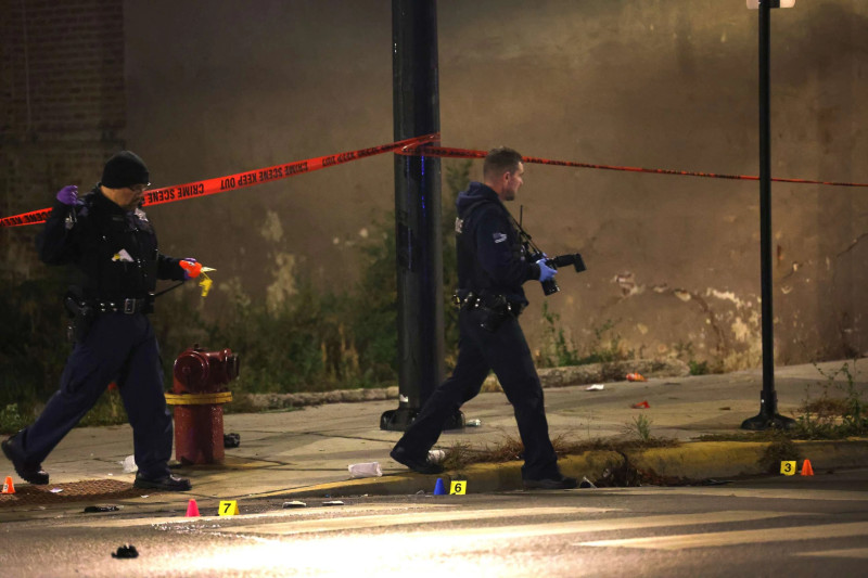 Chaos in the Windy City: Reckoning with Shootings Near Iconic Chicago Theaters