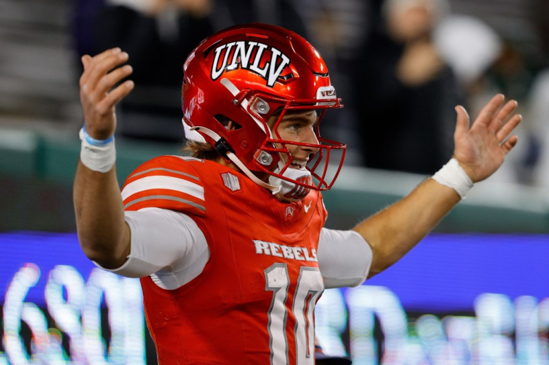 Hawaii vs. UNLV: A Clash of Titans in Week 13