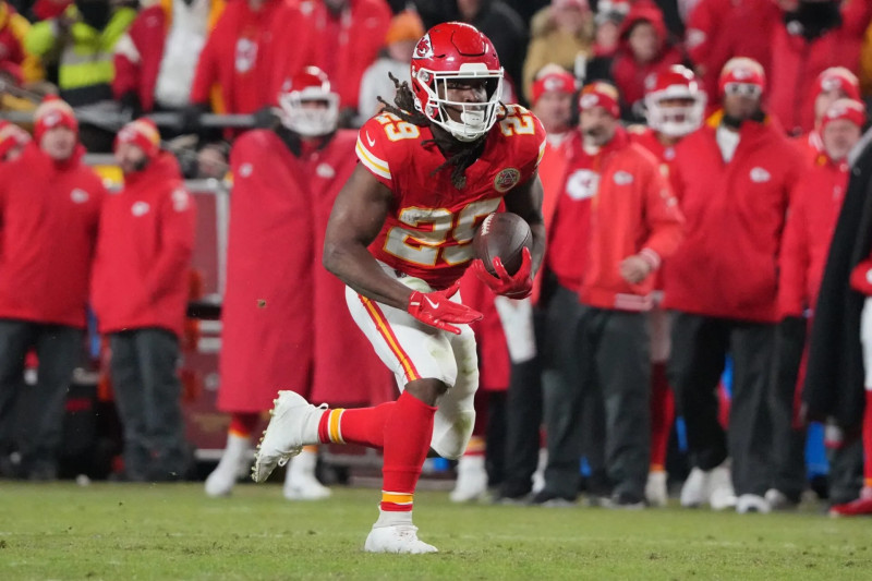 Kareem Hunt: The Rise and Resilience of a NFL Star
