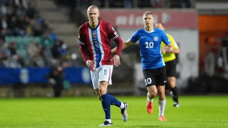 Norway and Estonia Clash in Intense Football Match