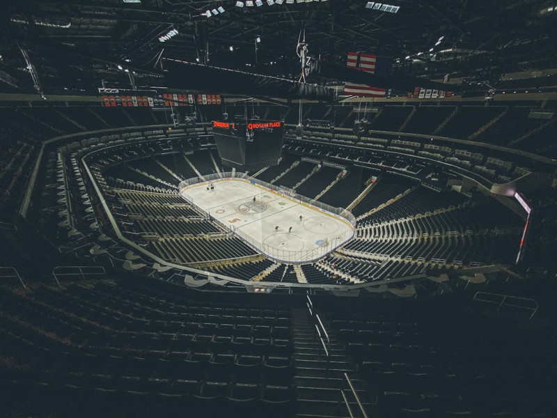 Intense Rivalry: Stars vs Oilers