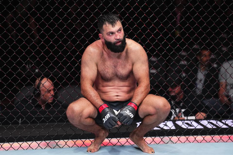 Andrei Arlovski Makes Waves at Jake Paul vs. Anthony Joshua Event