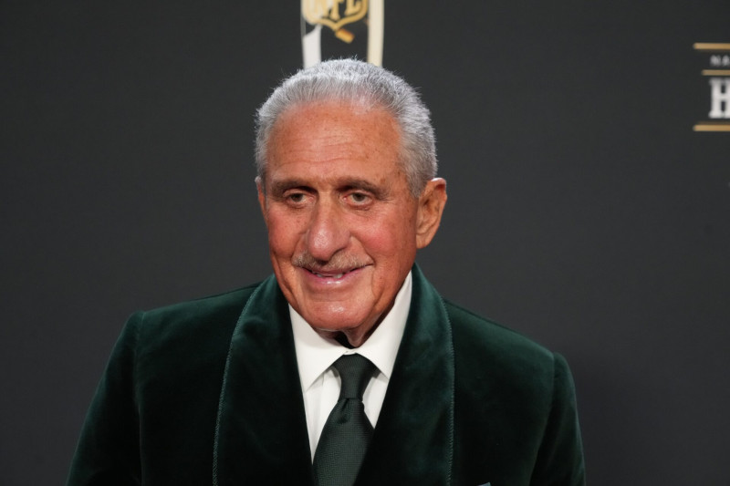 Arthur Blank: A Visionary Leader in Sports and Business