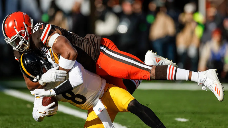 Browns vs. Steelers: The Sack Record Chase and a Crucial Win