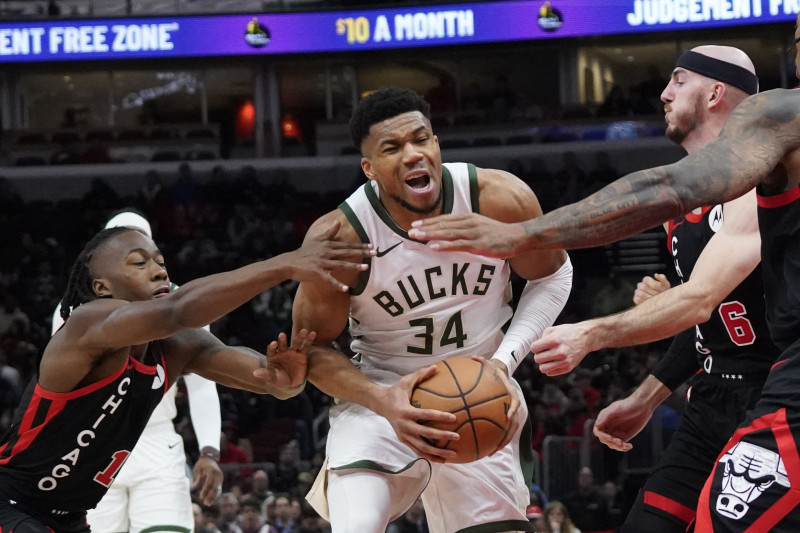 Giannis Antetokounmpo's Return Highlights Bucks vs. Bulls Showdown