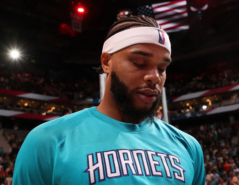 Hornets vs. Bucks: A Tale of Two Teams in the NBA