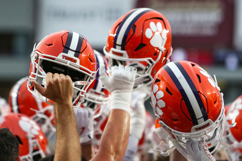 Clemson Football to Play Penn State in the 2025 Pinstripe Bowl