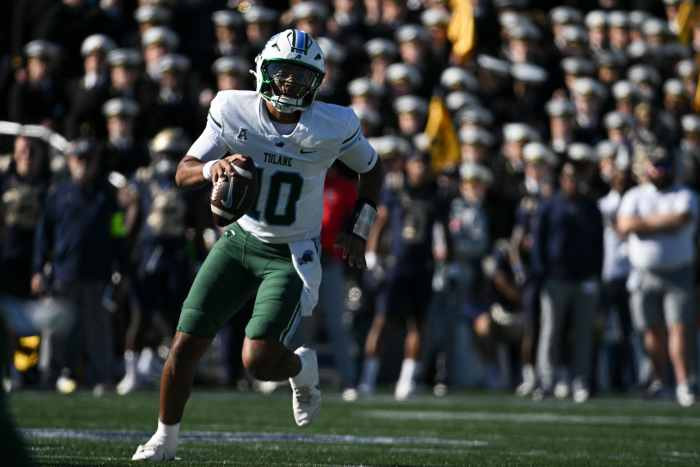 Elijah Sarratt: A Rising Star in the College Football Playoffs