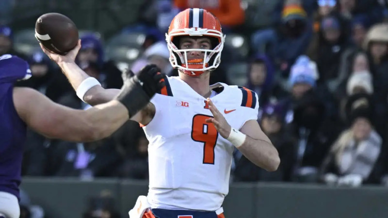 Illinois Football vs. Tennessee Volunteers: A High-Stakes Bowl Showdown