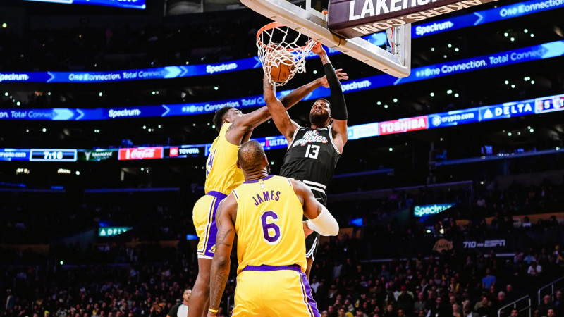 Lakers vs. Clippers: A Crosstown Rivalry Heats Up