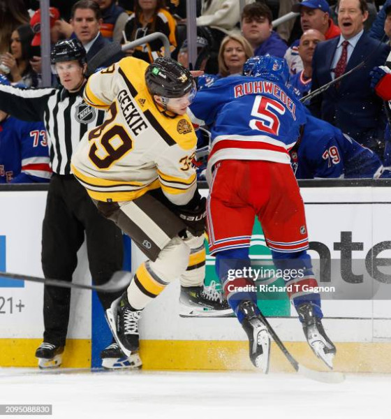 Bruins Defeat Mammoth 4-1