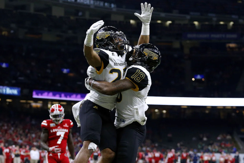 Southern Miss Falls to Western Kentucky in New Orleans Bowl