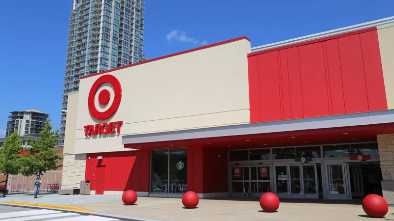 Target App Outage Leaves Shoppers in Limbo During Peak Holiday Season