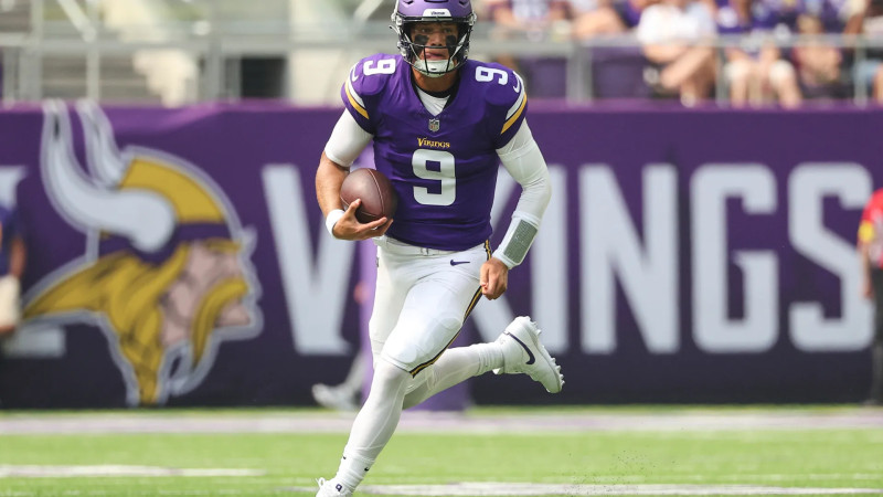 Vikings' J.J. McCarthy Injured in Thrilling Win Against the Giants