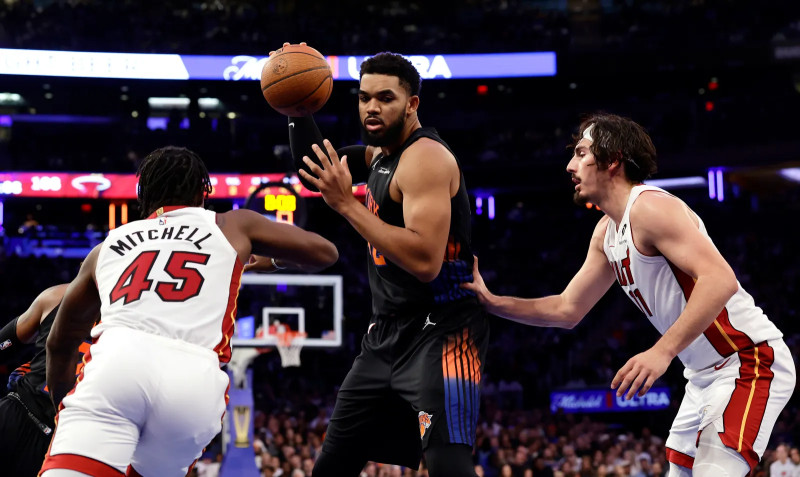 Where to Watch the Miami Heat vs. Knicks Showdown on December 21, 2025