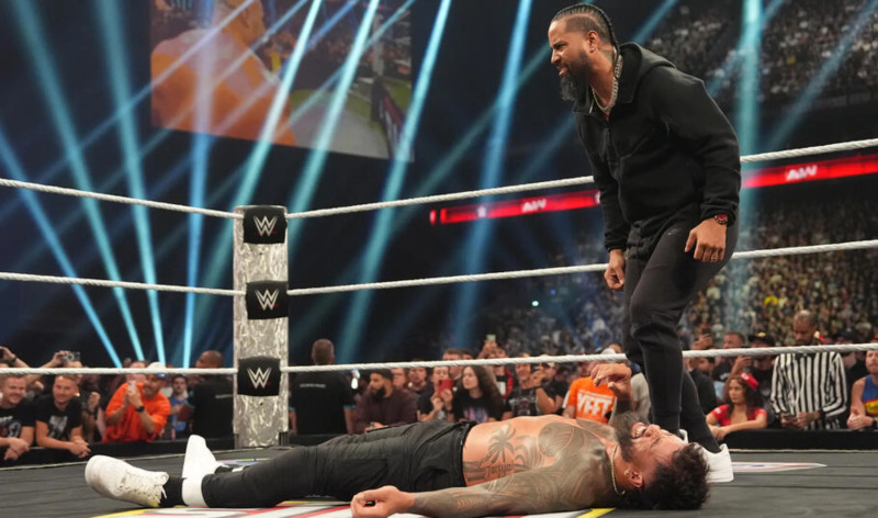 WWE Raw Results: The Usos Triumph, AJ Styles Looses and CM Punk Loses