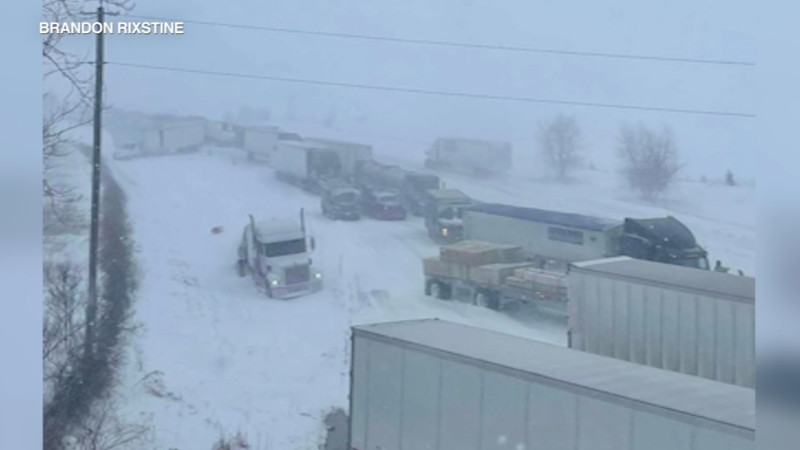 Huge 100 Car Pileup on I-196 Causes Chaos in Hudsonville, MI