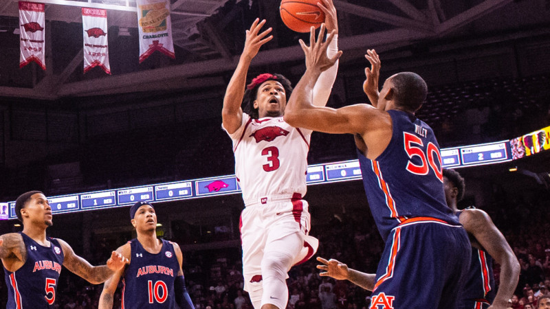 Arkansas Razorbacks Clash with Auburn Tigers in Thrilling SEC Showdown