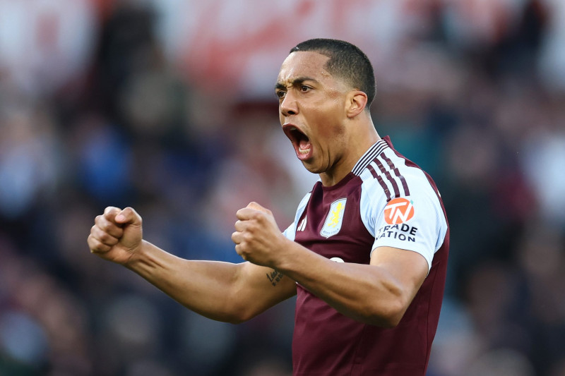 Aston Villa Clinches Thrilling Victory Over Nottingham Forest