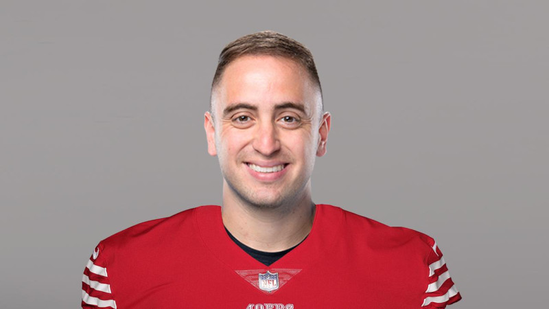 Demarcus Lawrence: An Overview of a Defensive Powerhouse