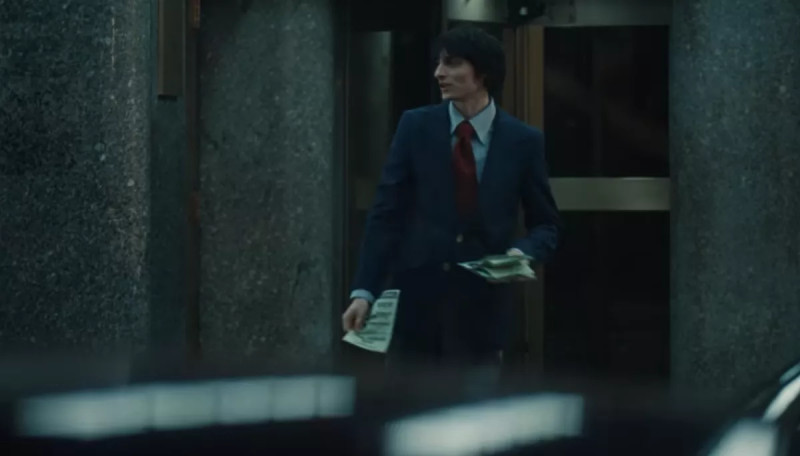 Finn Wolfhard Hosts SNL: What Time Does the Show Start?