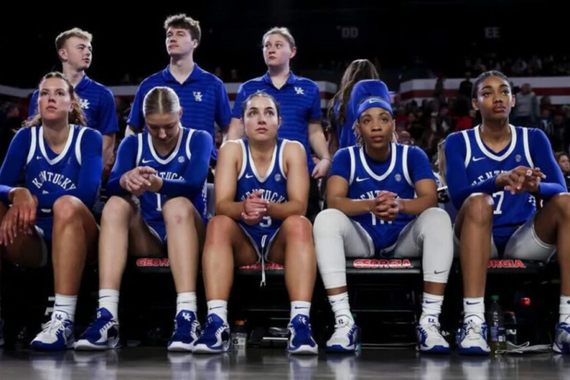 Kentucky Wildcats Defeat LSU in Thrilling SEC Opener