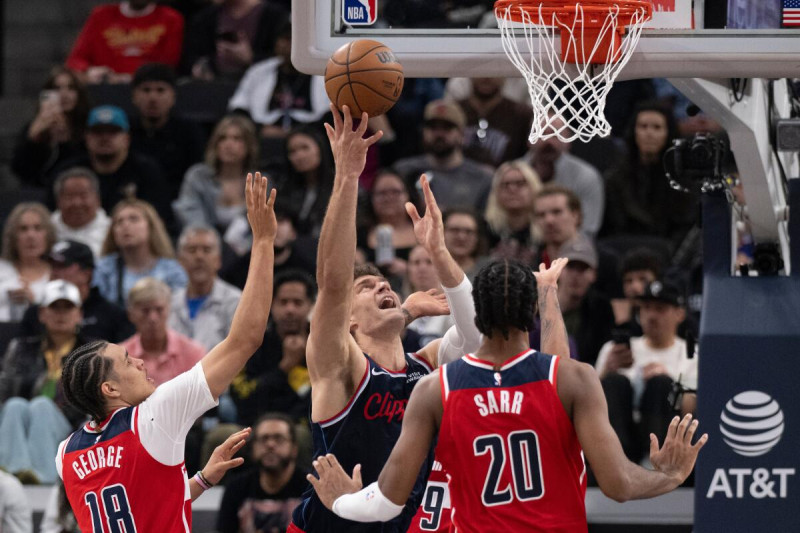 Kyshawn George Leads Wizards in Thrilling Clippers Showdown