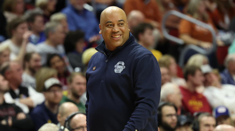 Notre Dame Men's Basketball Coach Faces Controversy After Cal Game