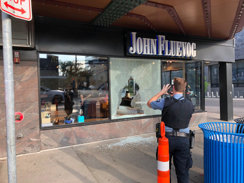 ICE Shooting in Minneapolis: Deadly Encounter Sparks Controversy and Calls for Transparency