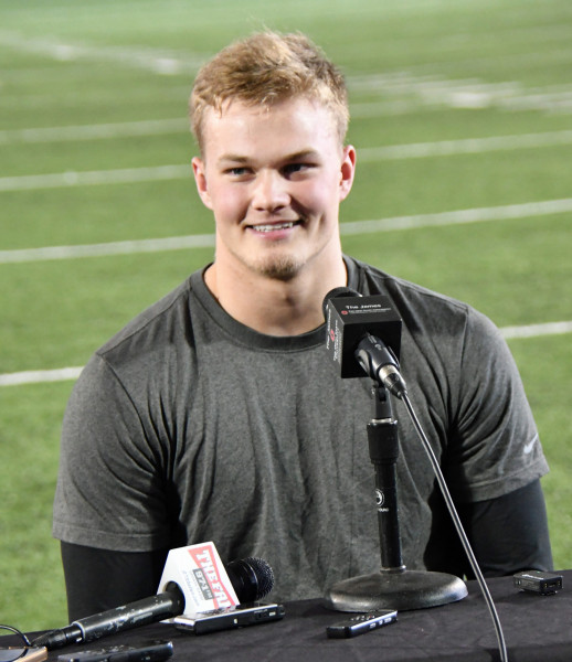 Ohio State QB Lincoln Kienholz Enters Transfer Portal: A Look into the Future