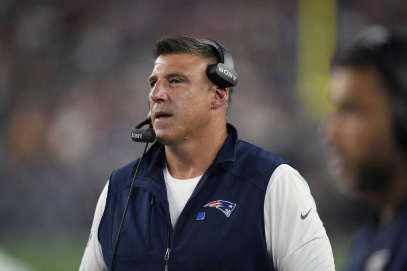 New England Patriots Coach Mike Vrabel: A Legacy of Success and Leadership