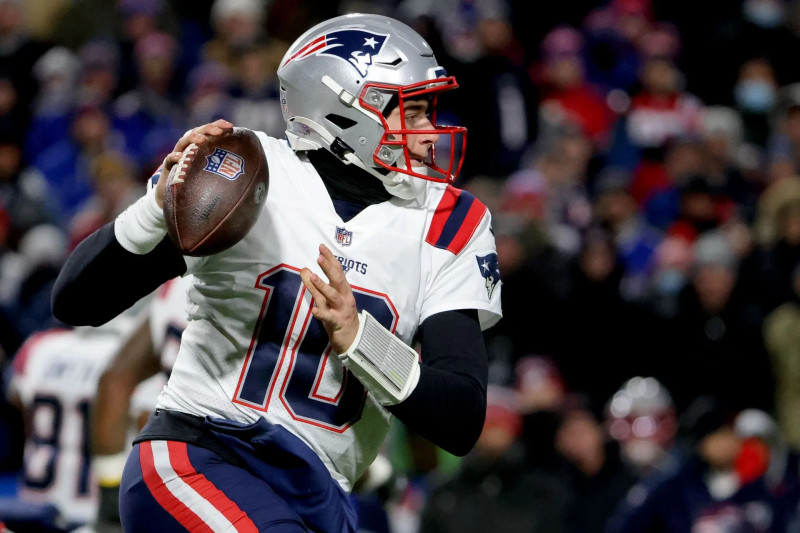 Patriots Secure Thrilling Playoff Victory: A Detailed Recap of Last Night's Game