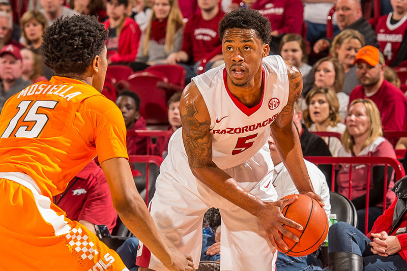 Tennessee Volunteers vs. Arkansas Razorbacks: A Top-20 SEC Showdown
