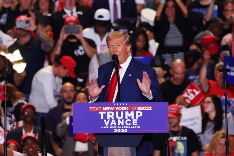 Trump's Bold Move: Capping Credit Card Interest Rates at 10%